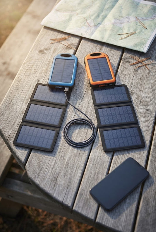 Ultimate Solar Power Bank with 4 Panels and Triple USB Outputs – Stay Charged Anywhere with Suncore